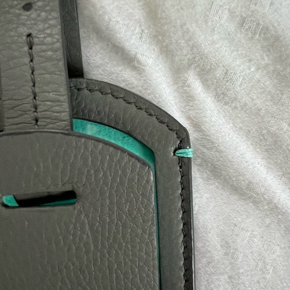 2 new in box Tiffany & Co Luggage Tags Full Grain Calf Leather - Picture 2 of 10